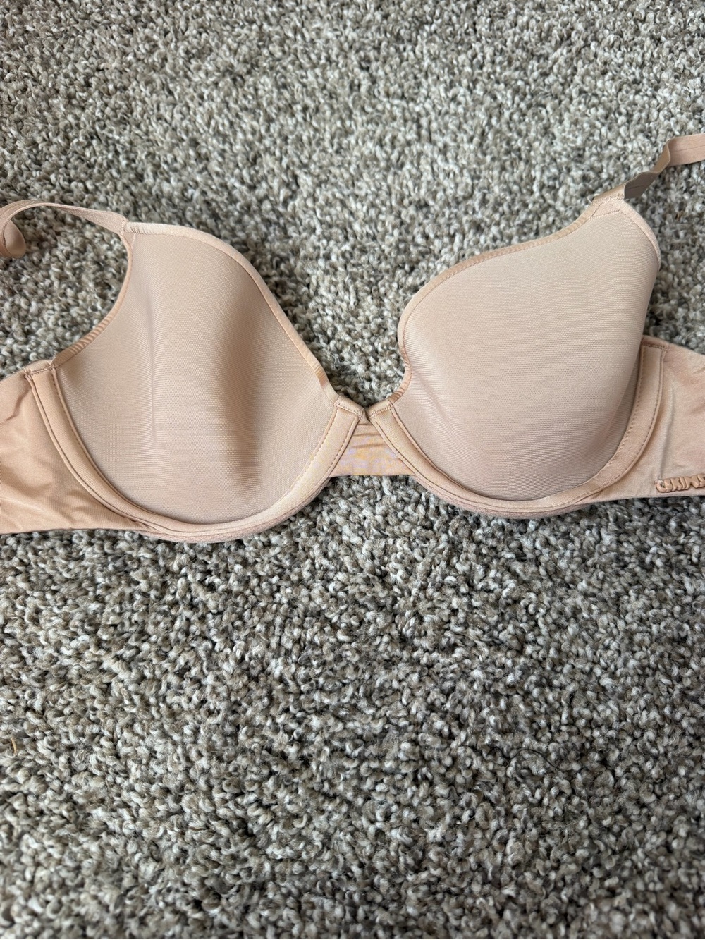 Skims Fits Everybody Underwire Molded Cup T-Shirt Bra 34A Beige Solid